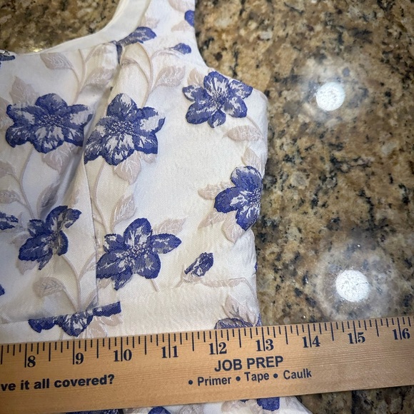 Lulu's White Floral Jacquard Pleated Skater Dress xSmall - Picture 6 of 8